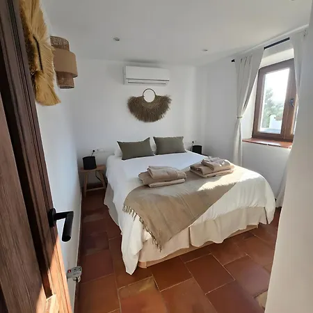 Casa Perruchena * Los Romanes